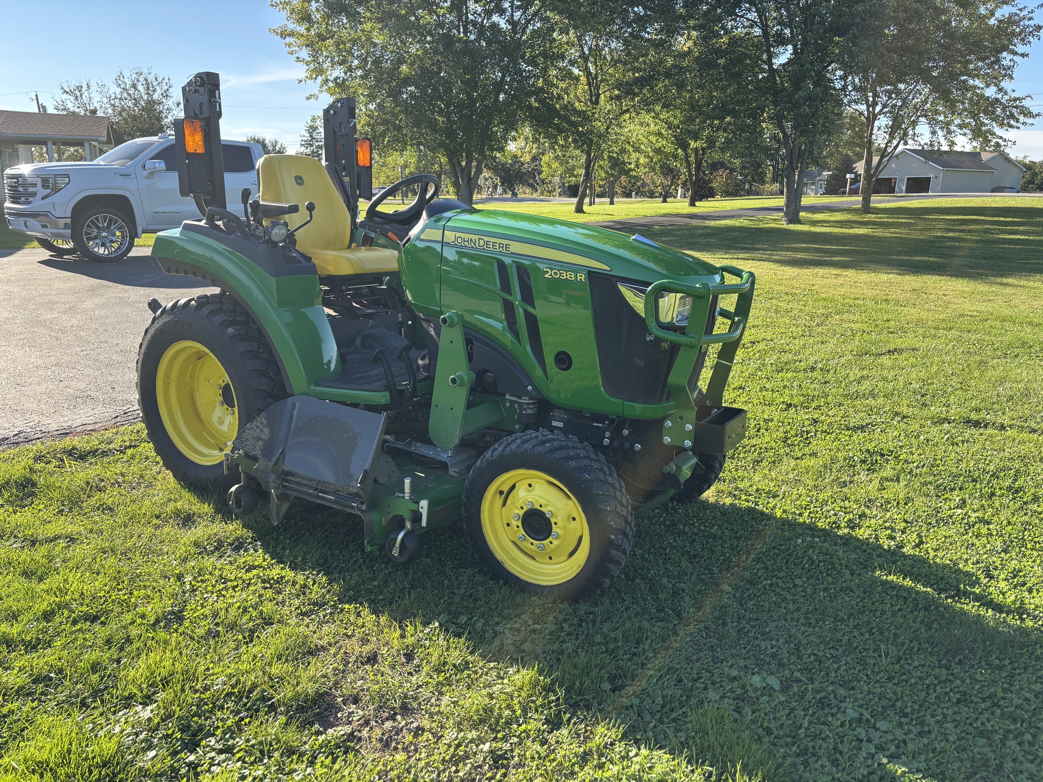 Used 2025 John Deere 2038R Compact Utility Tractors at Koenig Equipment in Oxford, OH - PhotoXL6