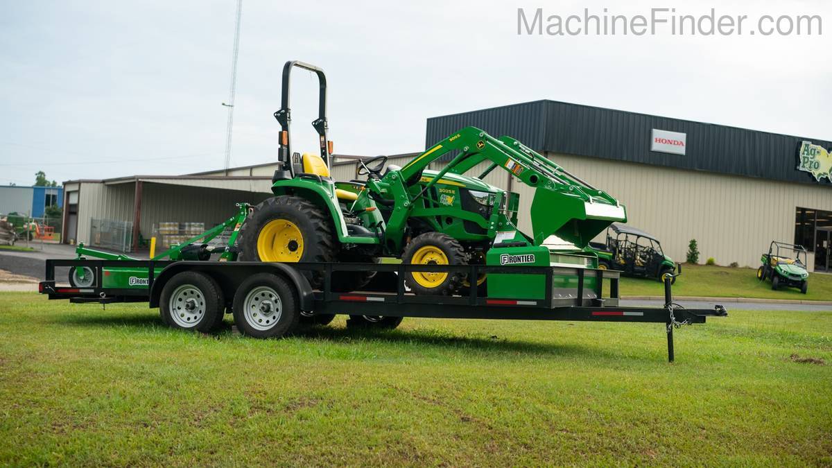 2020 John Deere 3038E Tractor Package Image 2