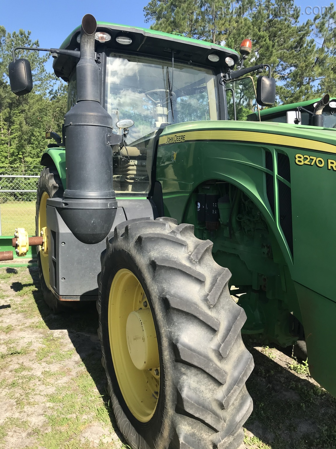 2014 John Deere 8270R Image 3