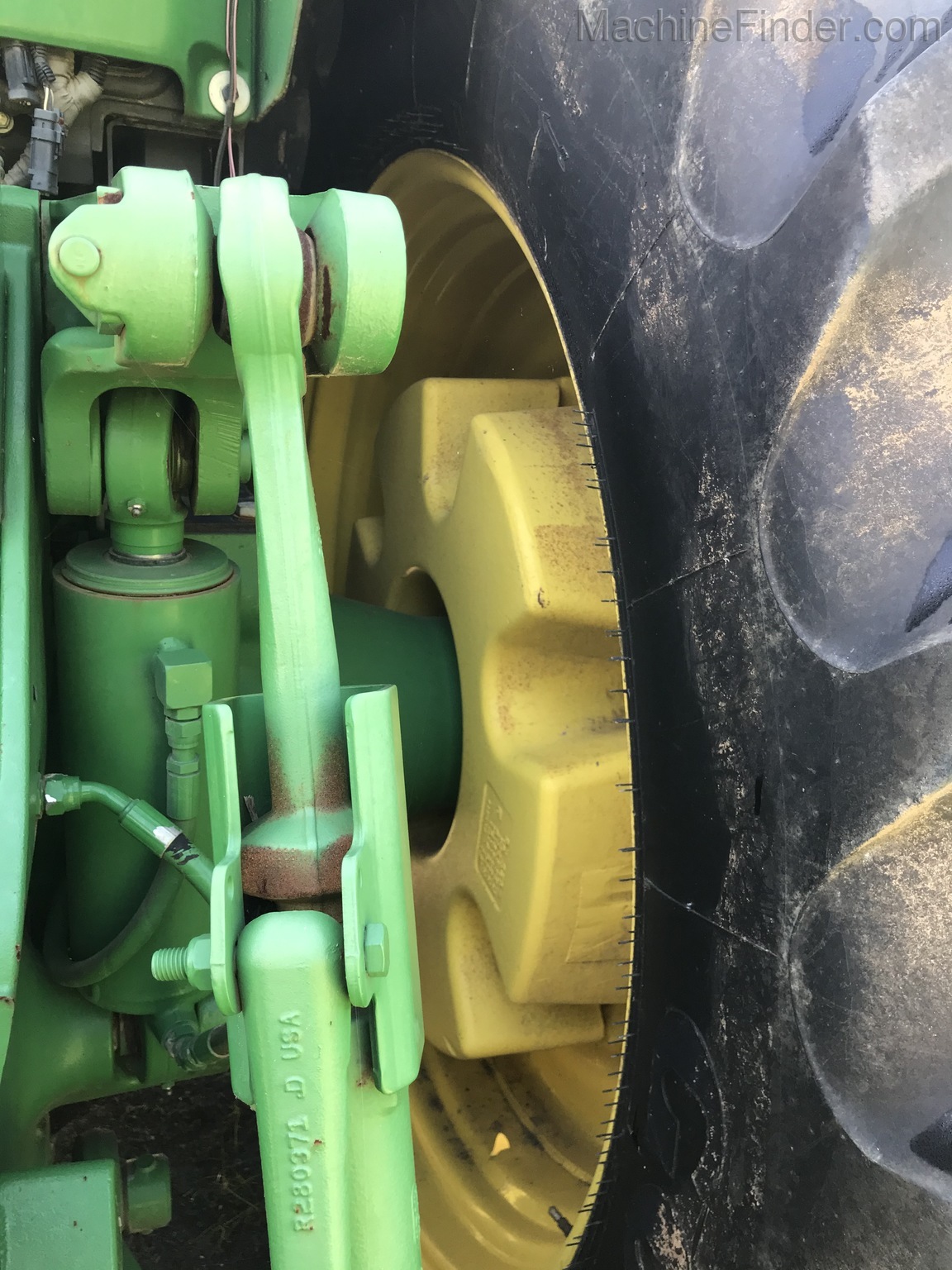 2014 John Deere 8270R Image 8