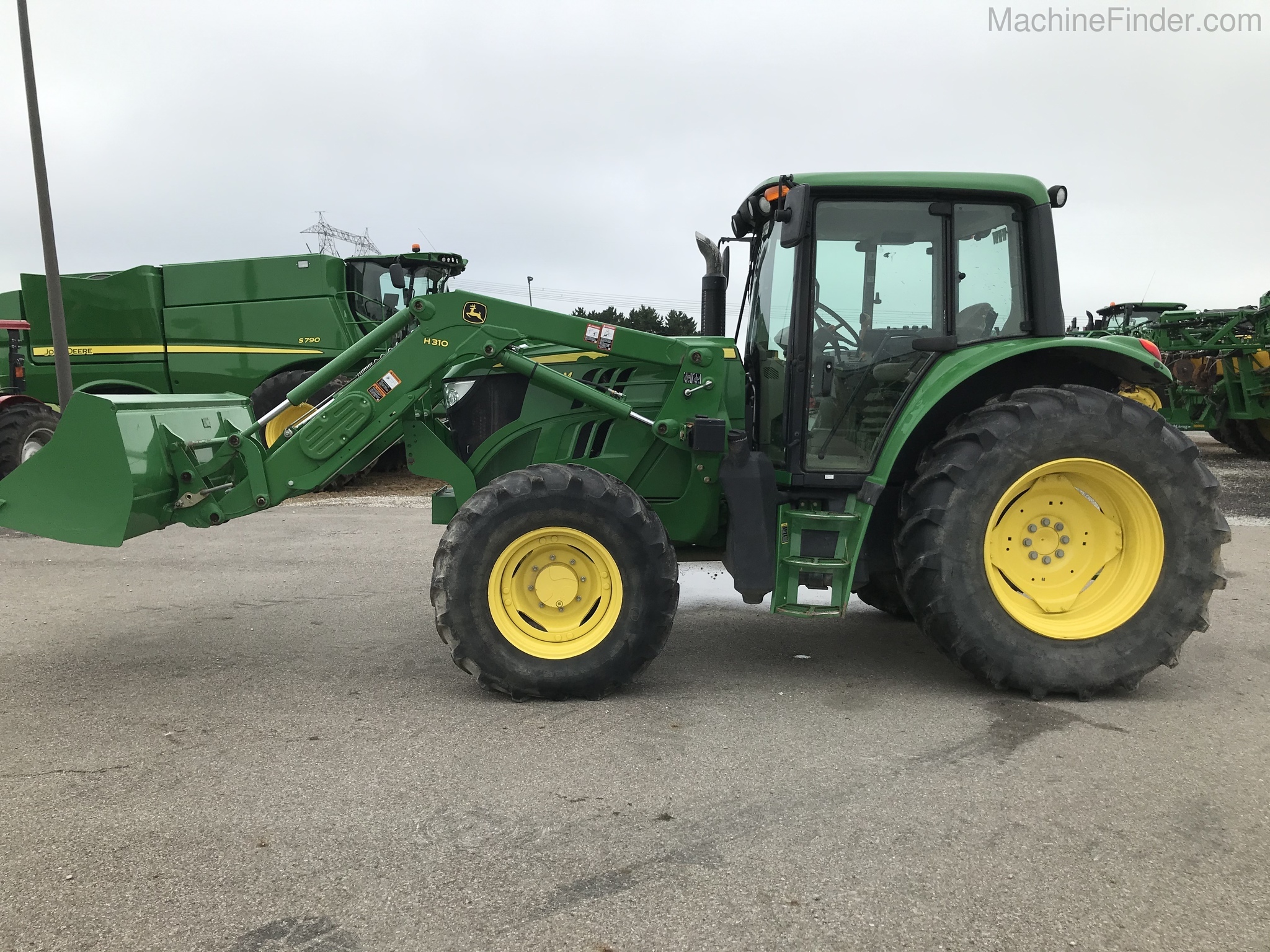 2015 John Deere 6115M Image 2