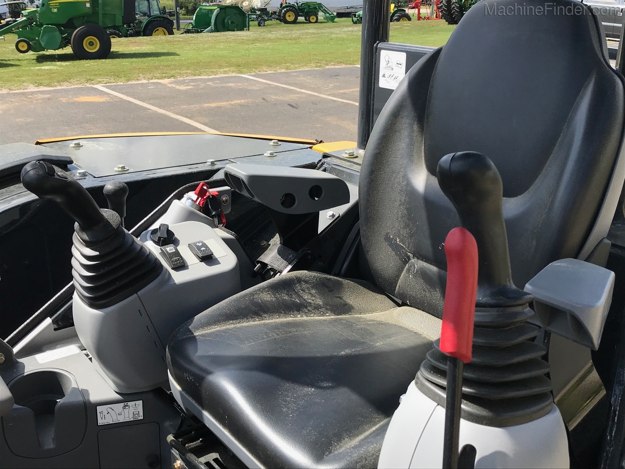 2021 John Deere 50G Image 11