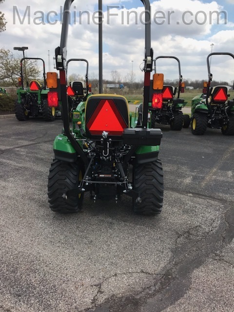 2020 John Deere 1023E Image 5