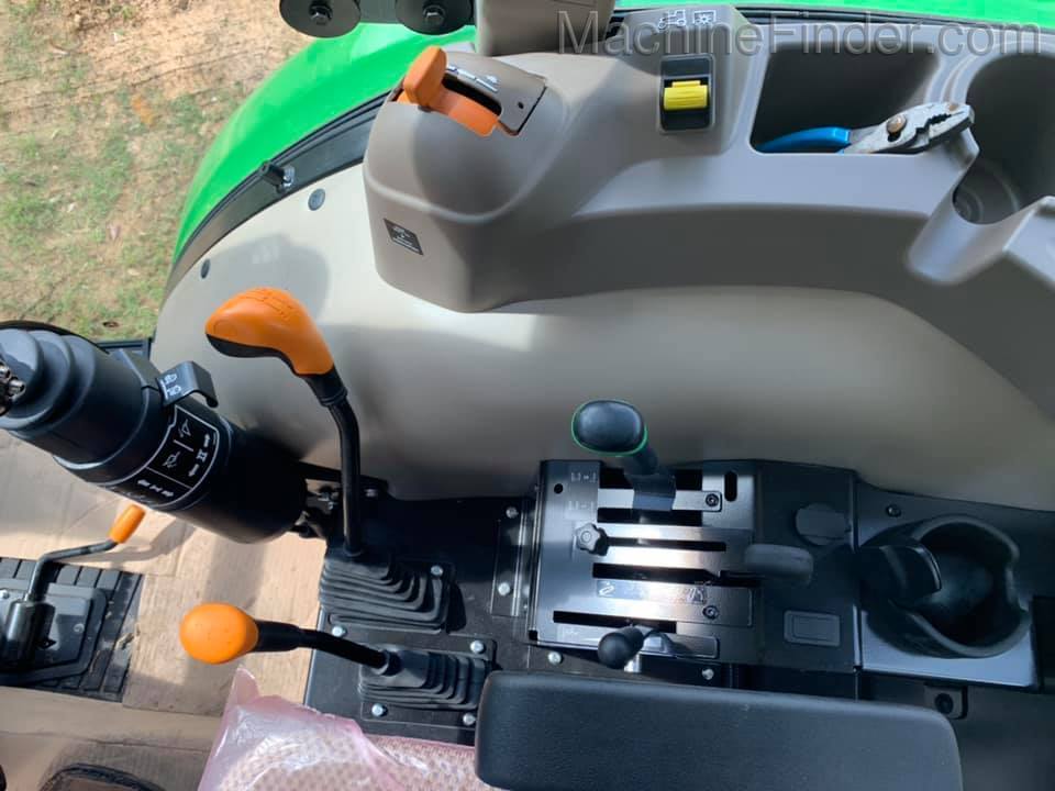 2020 John Deere 5055E CAB PACKAGE Image 9