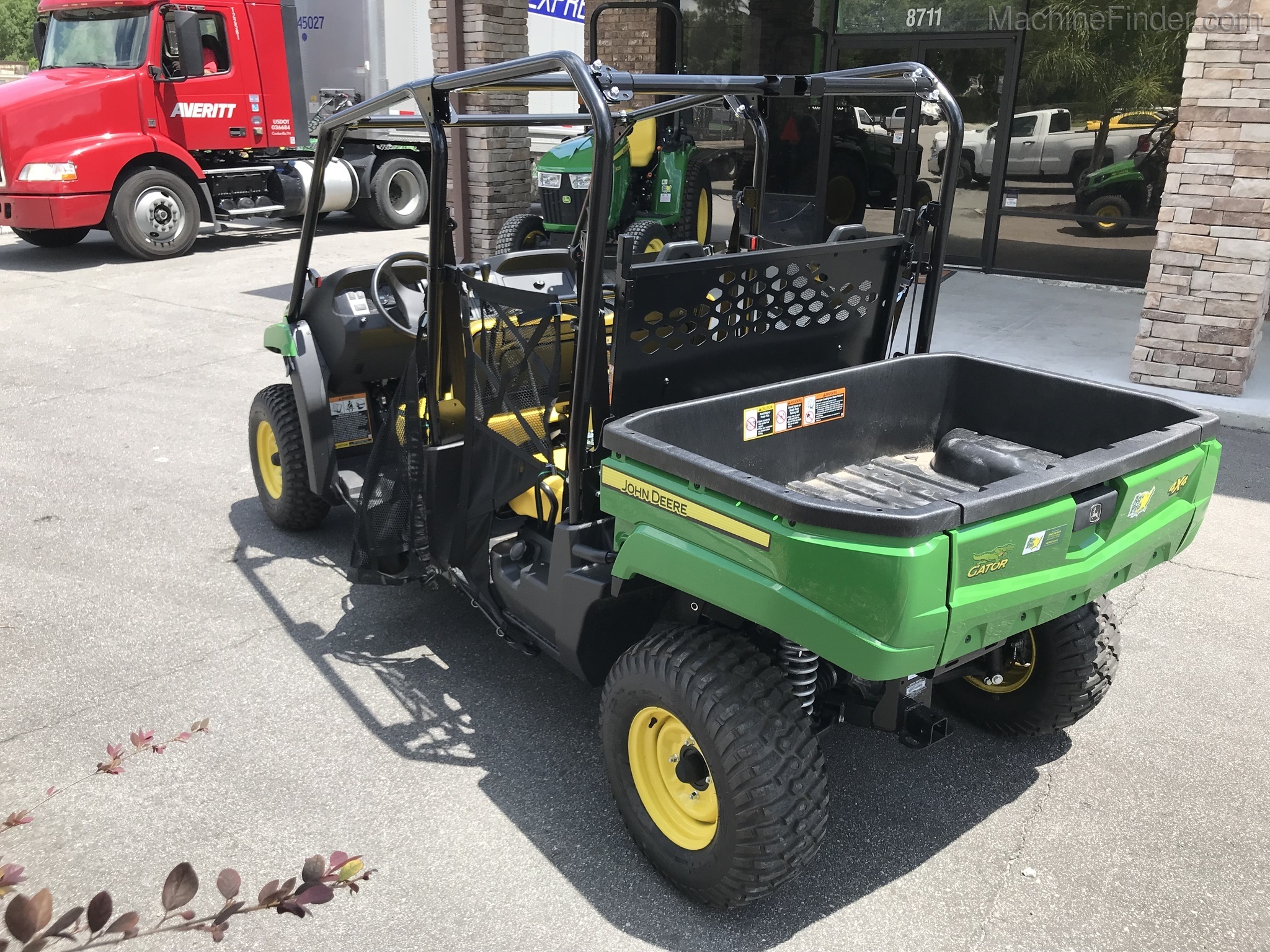 2020 John Deere XUV560E S4 Image 3