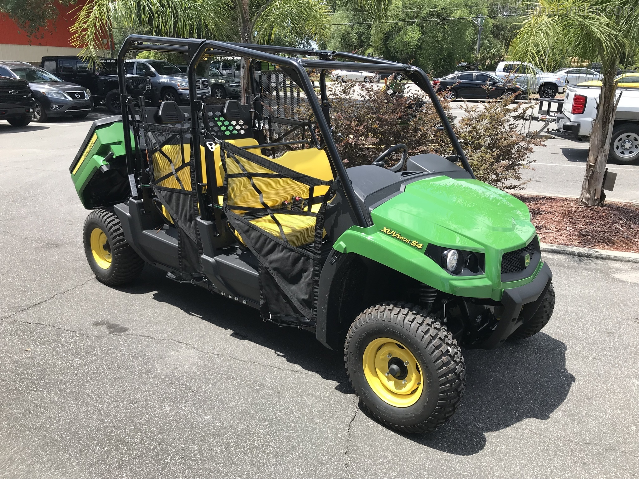 2020 John Deere XUV560E S4 Image 5