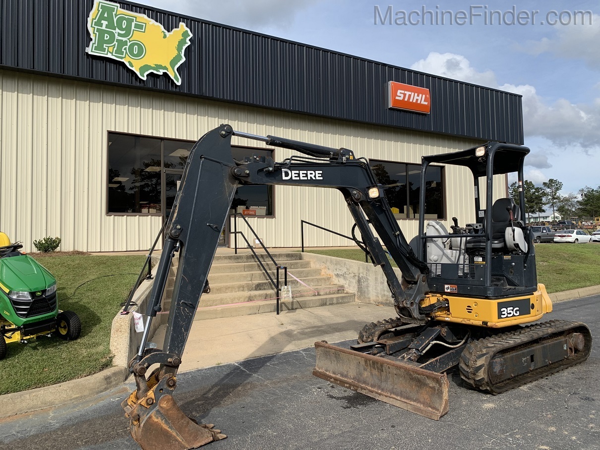 2015 John Deere 35G Image 1