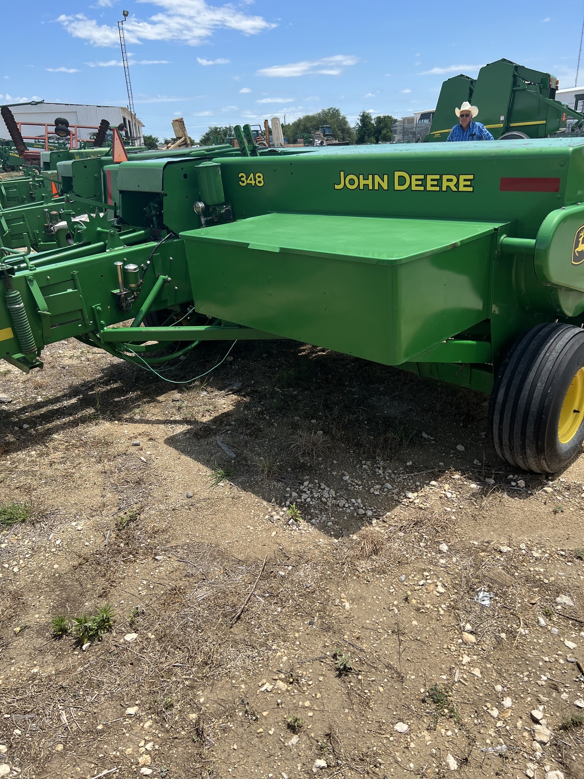 2007 John Deere 348 Image 4