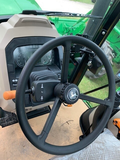 2023 John Deere 6120E Image 7