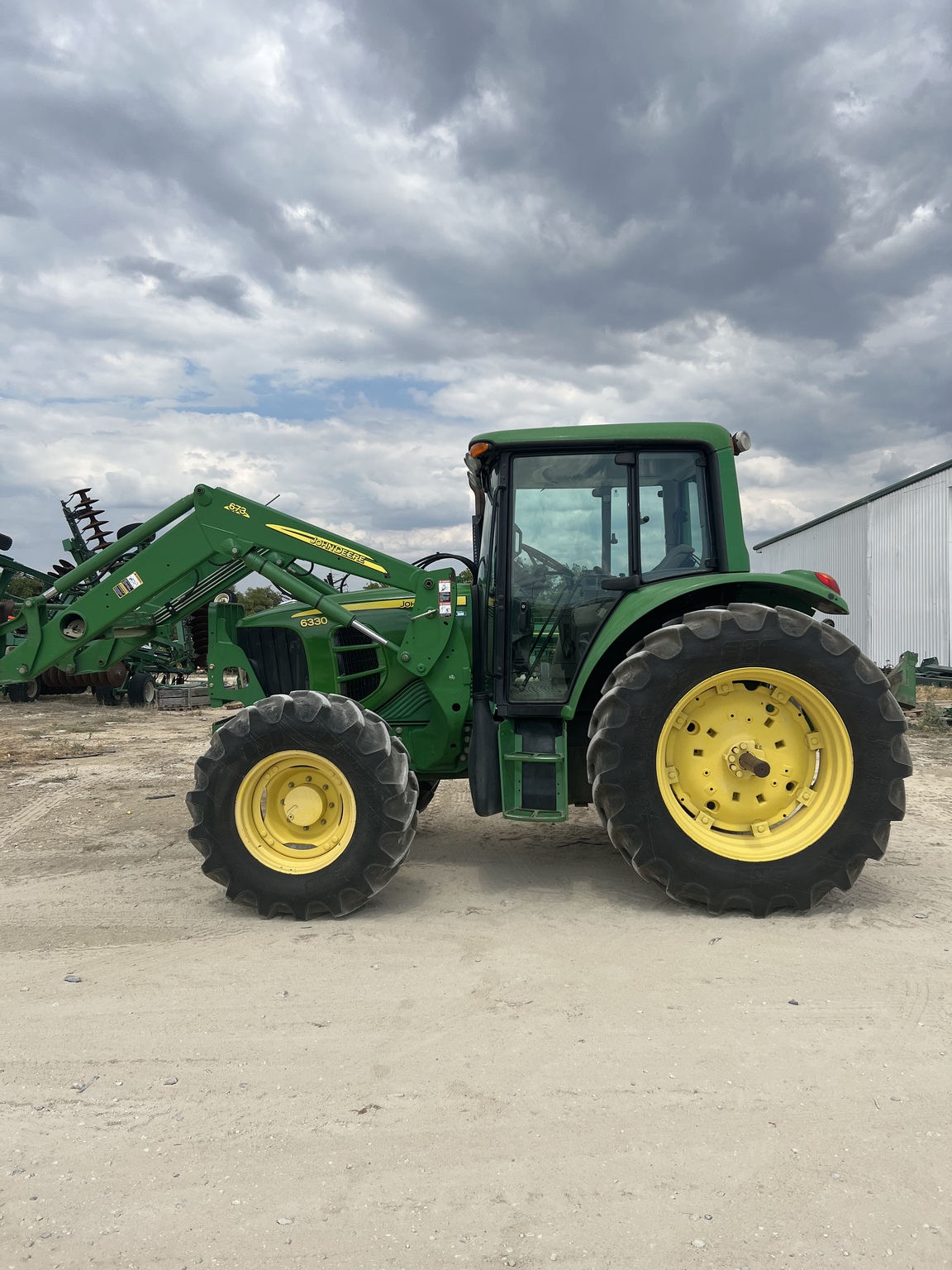2007 John Deere 6330 Premium Image 1