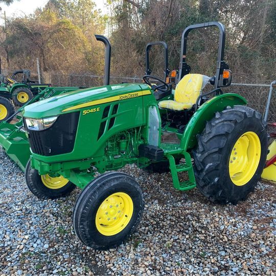 2023 John Deere 5045E Image 1