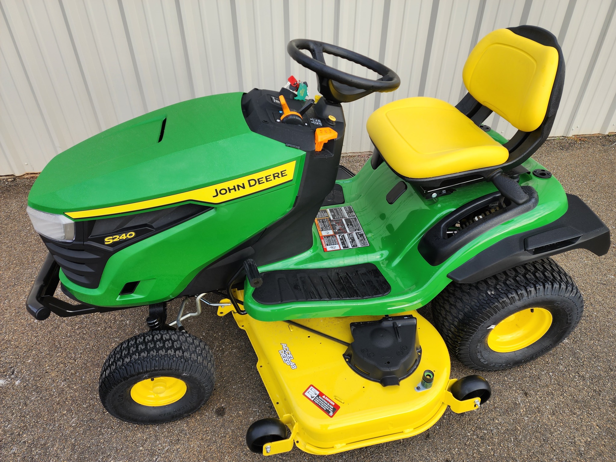 2023 John Deere S240 Image 2