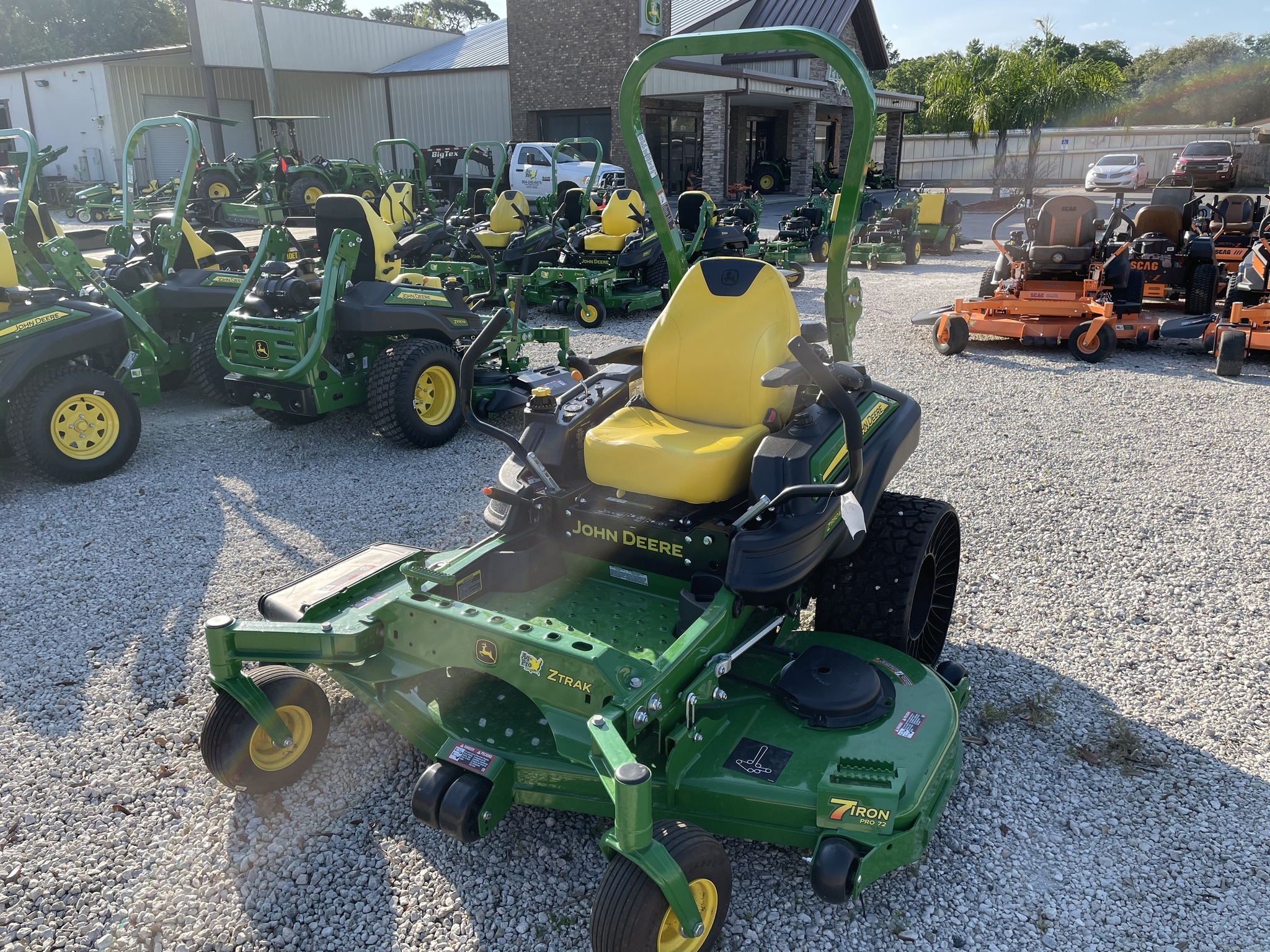 2025 John Deere Z950M Image 2