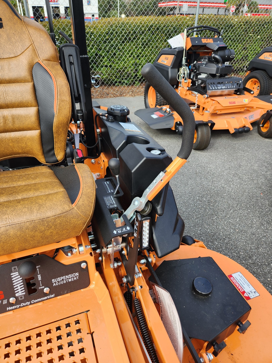 2023 Scag SCZII72V-37B Image 4