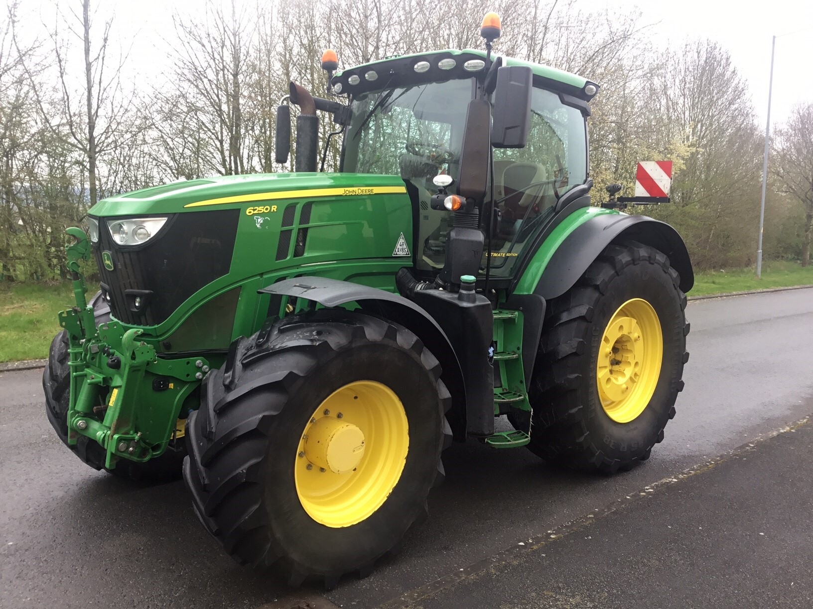 2020 John Deere 6250R