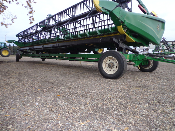 Used 2021 John Deere HD35R Combine Platforms at Horizon Ag & Turf in Edmonton West, AB - Photo3