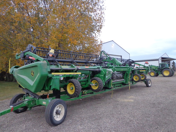 Used 2021 John Deere HD35R Combine Platforms at Horizon Ag & Turf in Edmonton West, AB - Photo14