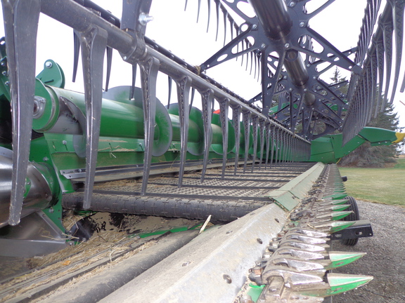 Used 2021 John Deere HD35R Combine Platforms at Horizon Ag & Turf in Edmonton West, AB - Photo20
