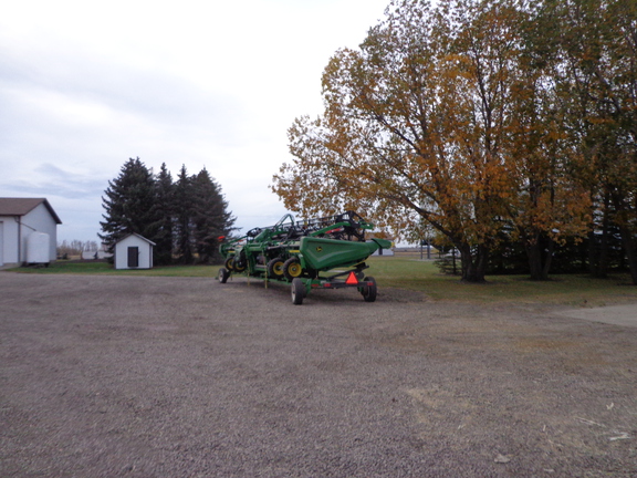 Used 2021 John Deere HD35R Combine Platforms at Horizon Ag & Turf in Edmonton West, AB - Photo25