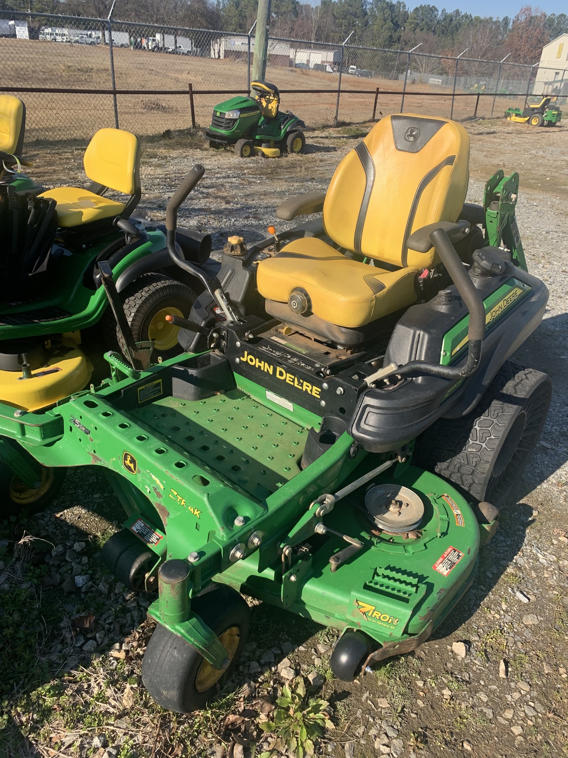 2022 John Deere Z930M Image 4