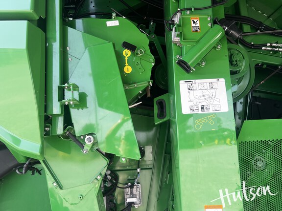 Photo of 2022 John Deere S780