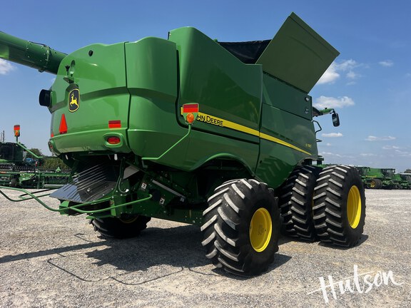 Photo of 2022 John Deere S780