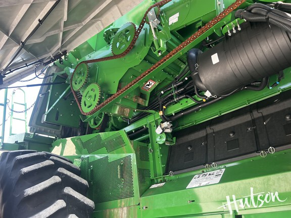 Photo of 2022 John Deere S780