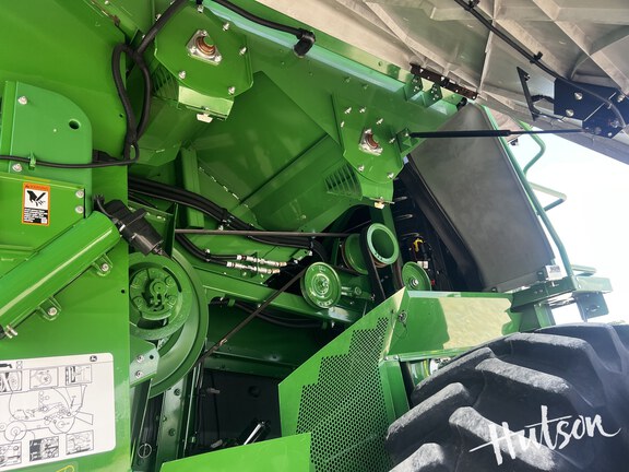 Photo of 2022 John Deere S780
