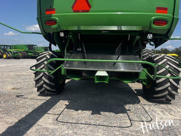 Photo of 2022 John Deere S780