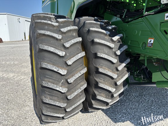 Photo of 2024 John Deere X9 1100