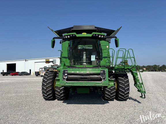 Photo of 2024 John Deere X9 1100
