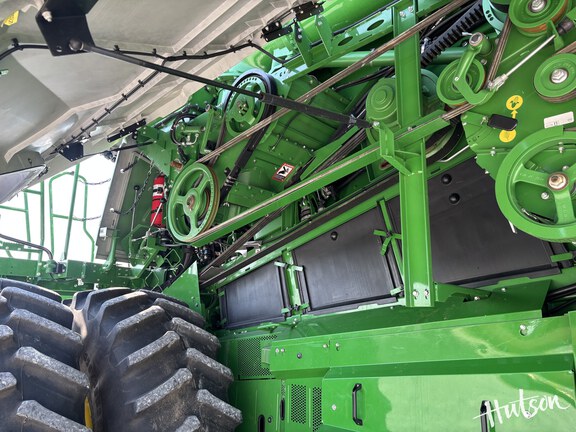 Photo of 2024 John Deere X9 1100