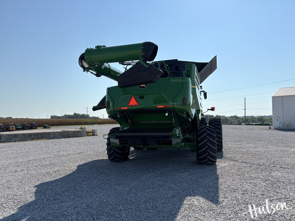 Photo of 2024 John Deere X9 1100