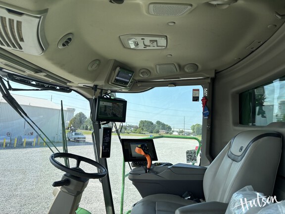 Photo of 2024 John Deere X9 1100