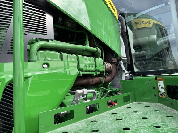 2023 John Deere 800R - Photo23