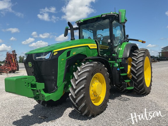 Photo of 2024 John Deere 8R 250