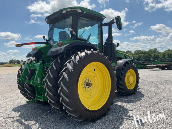 Photo of 2024 John Deere 8R 250