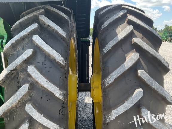 Photo of 2024 John Deere 8R 250
