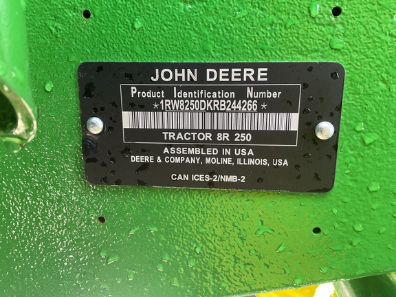 Photo of 2024 John Deere 8R 250