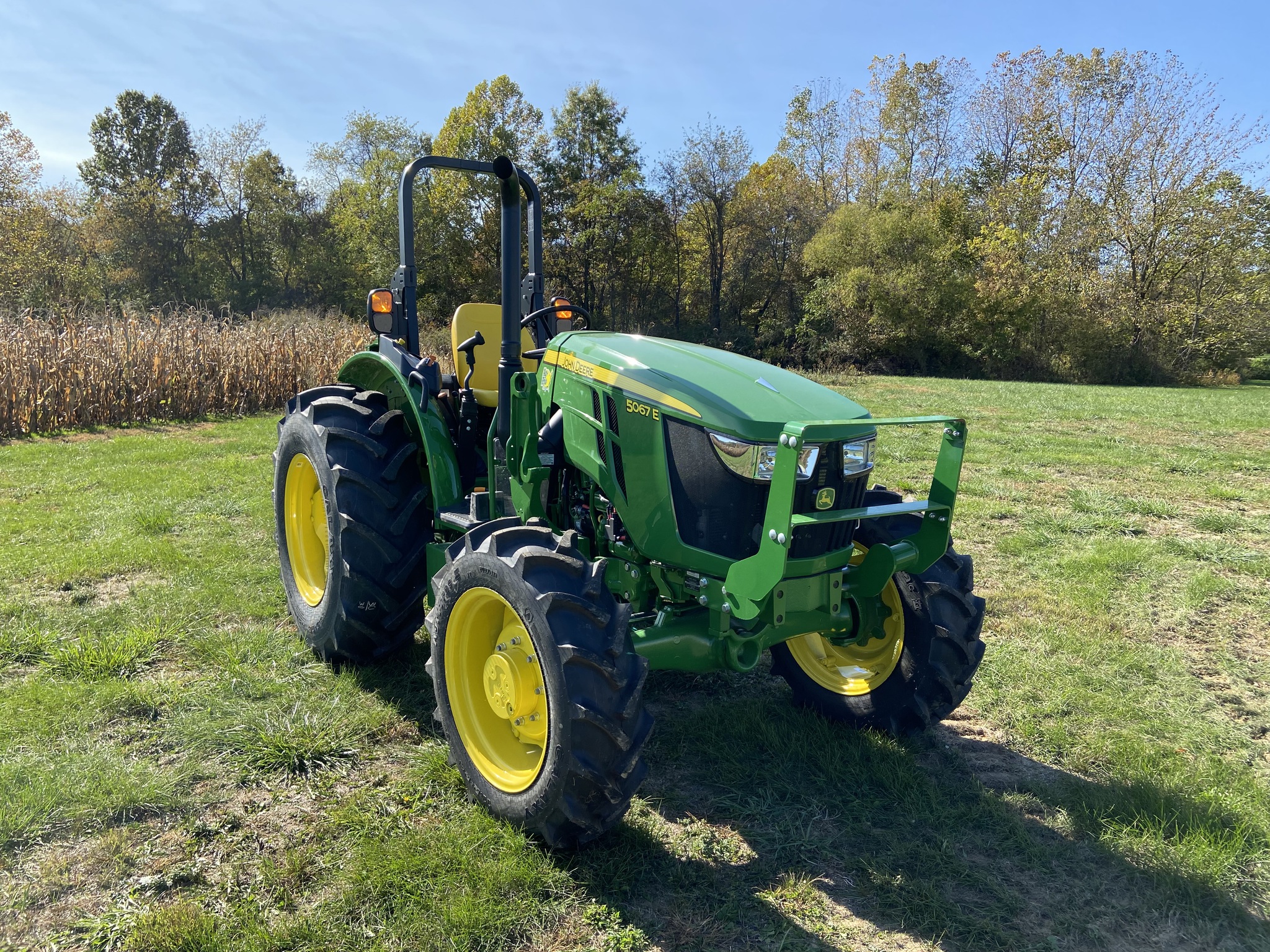 2025 John Deere 5067E Image 1