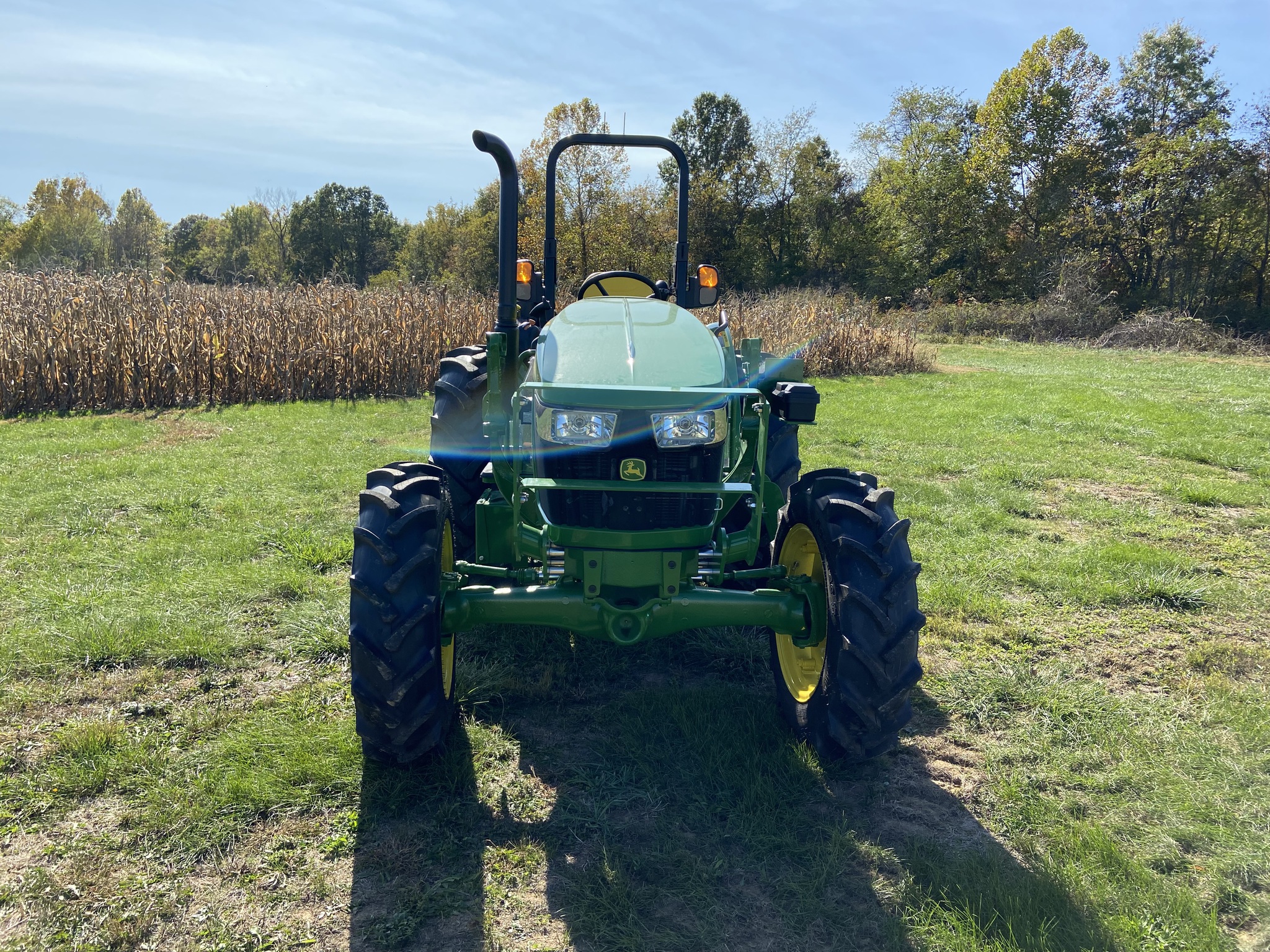 2025 John Deere 5067E Image 8