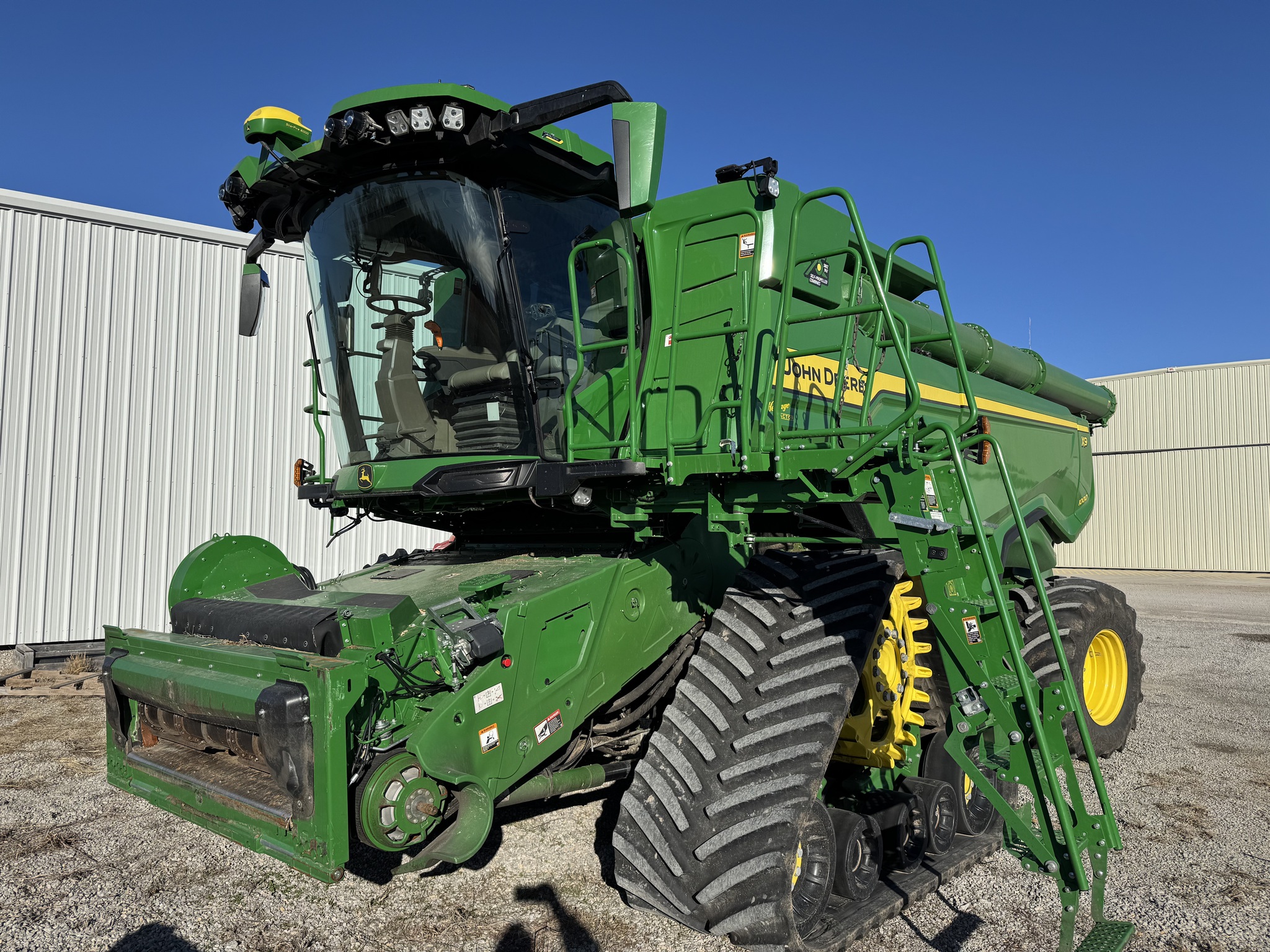  2022 John Deere X9 1000 at Heritage Tractor in Pittsburg, KS