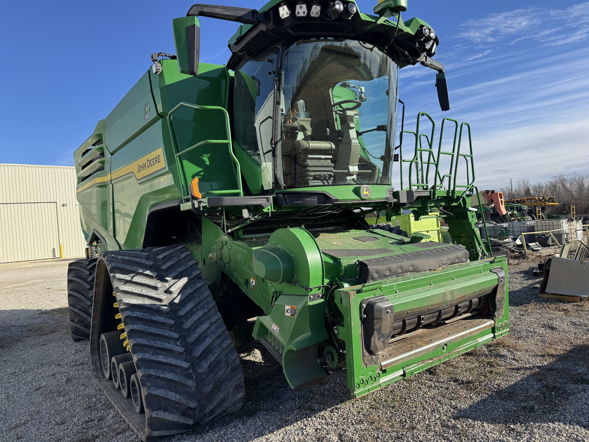  2022 John Deere X9 1000 at Heritage Tractor in Pittsburg, KS