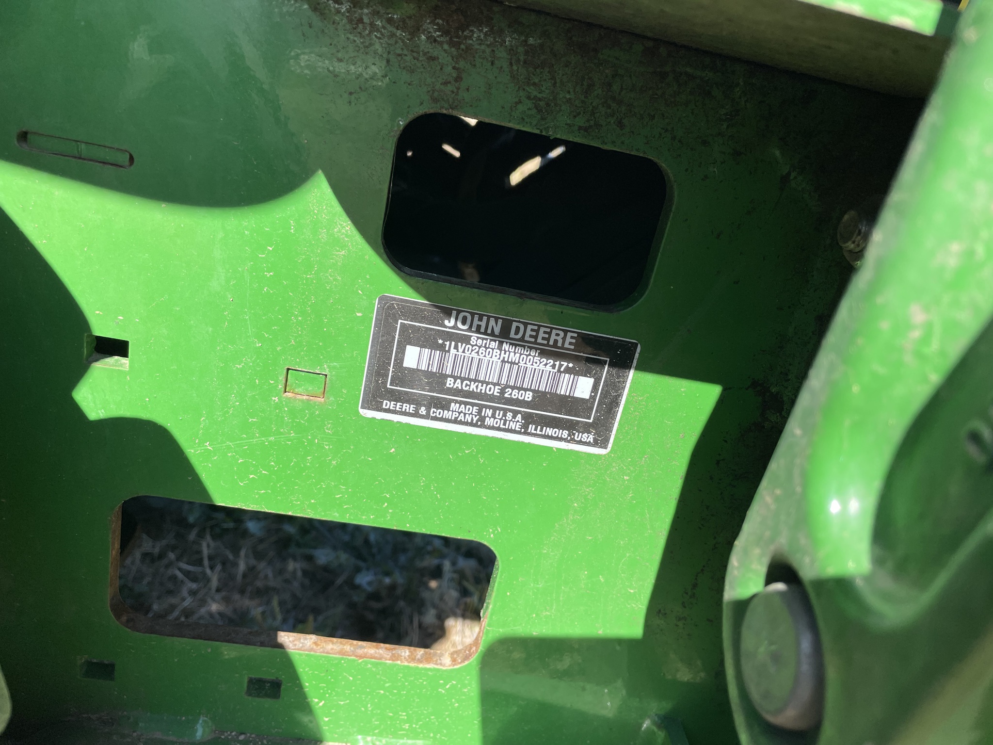 2022 John Deere 2025R Image 12