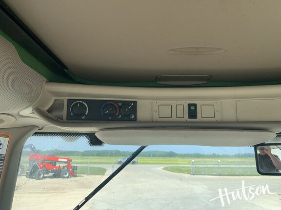Photo of 2011 John Deere 7230 Premium
