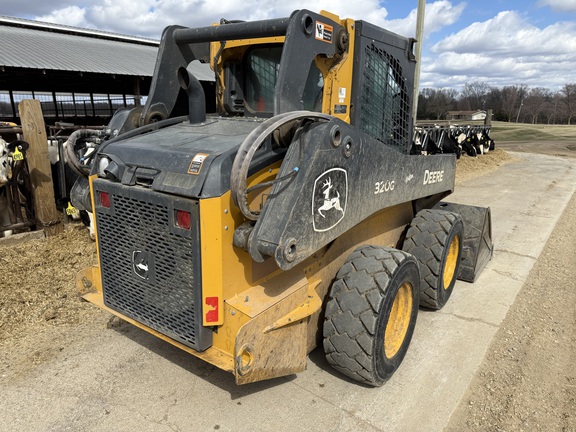 Photo of 2024 John Deere 320G