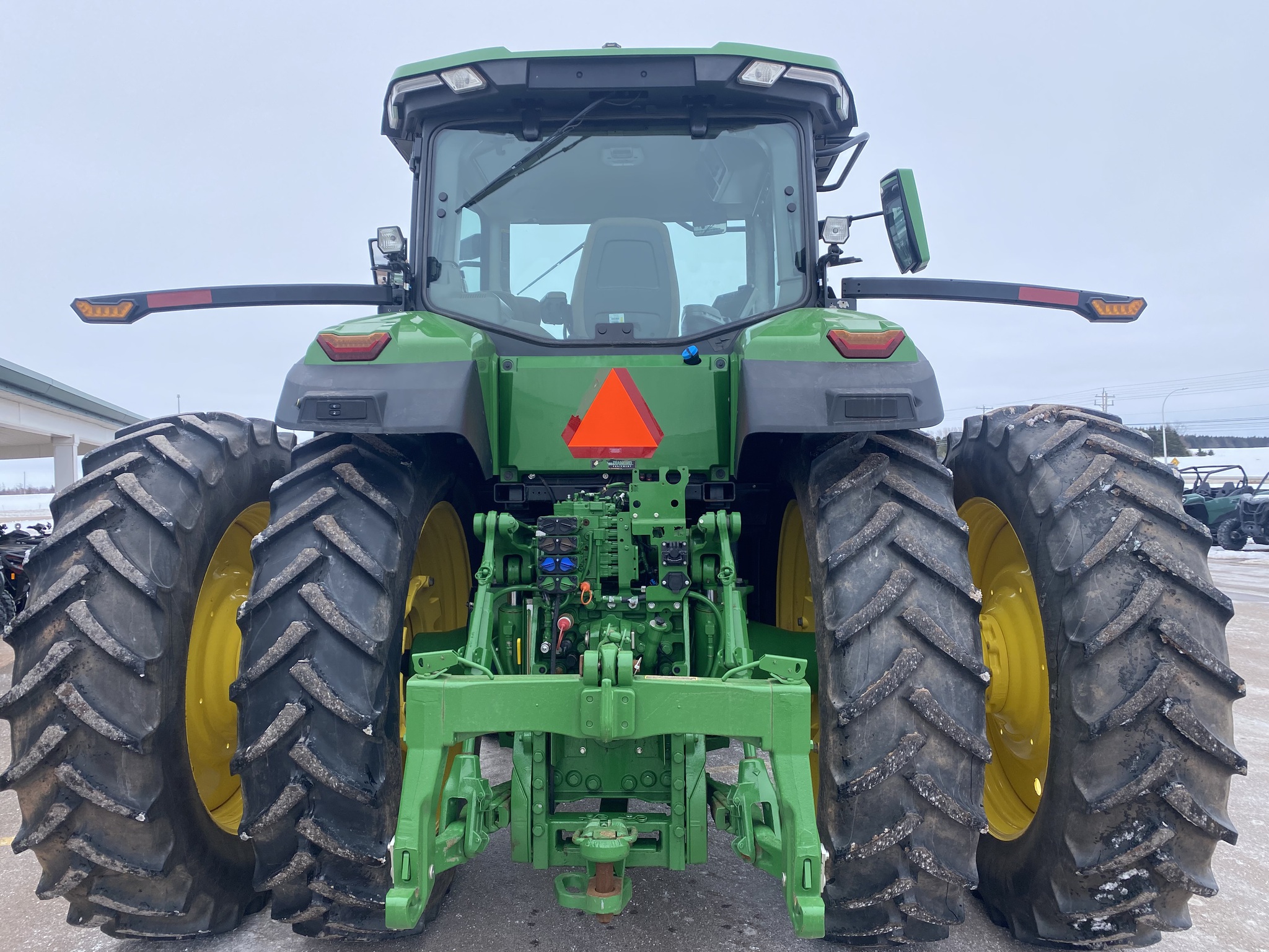 2023 John Deere 7R 210 Image 3