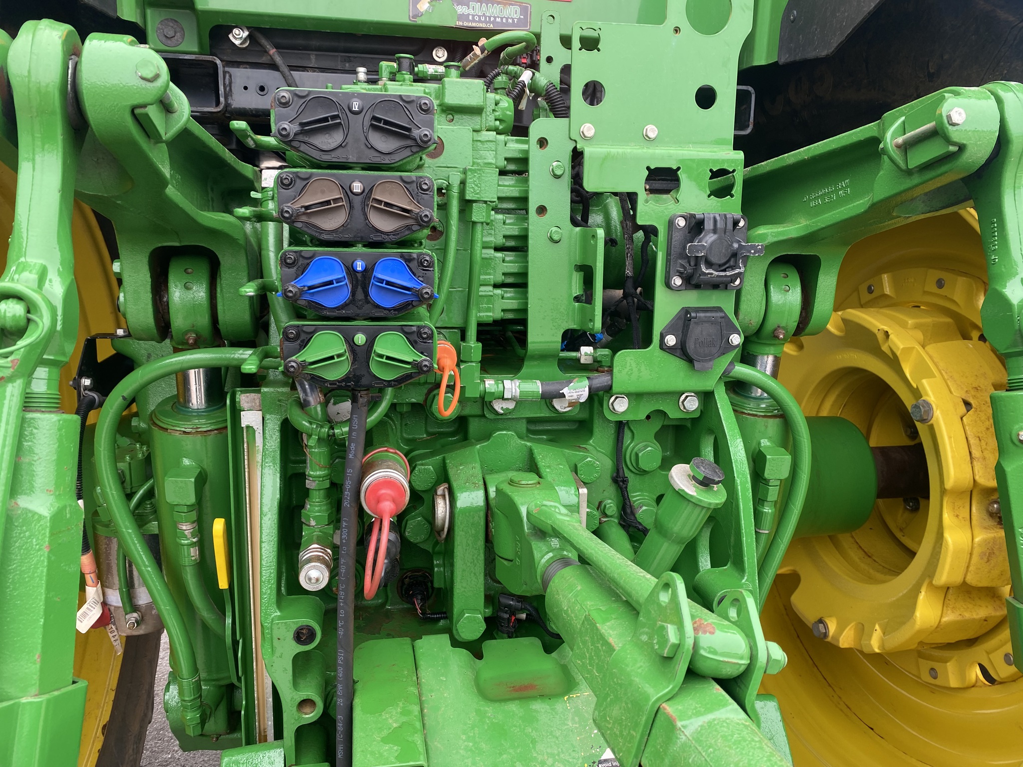 2023 John Deere 7R 210 Image 4