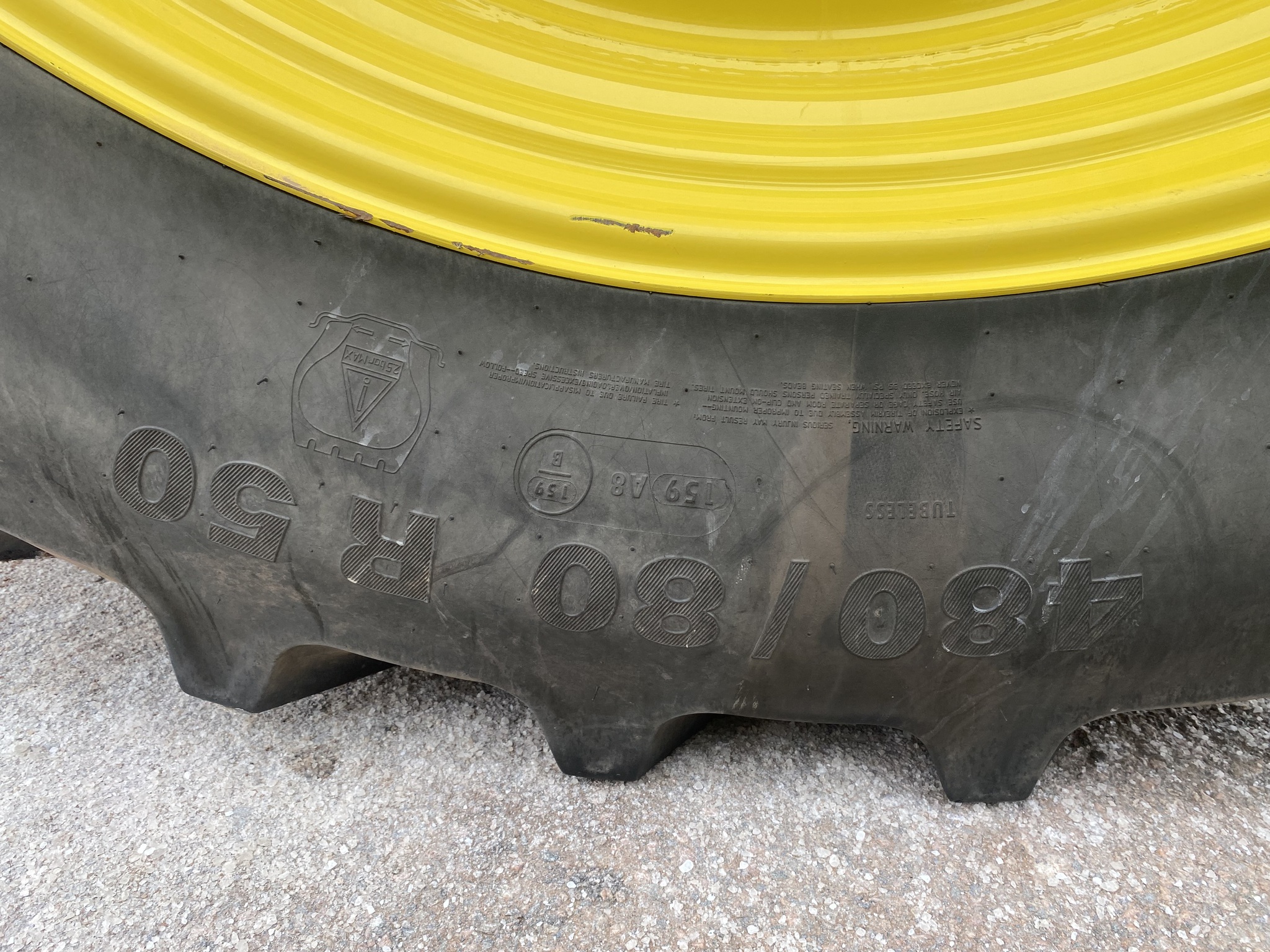 2023 John Deere 7R 210 Image 11