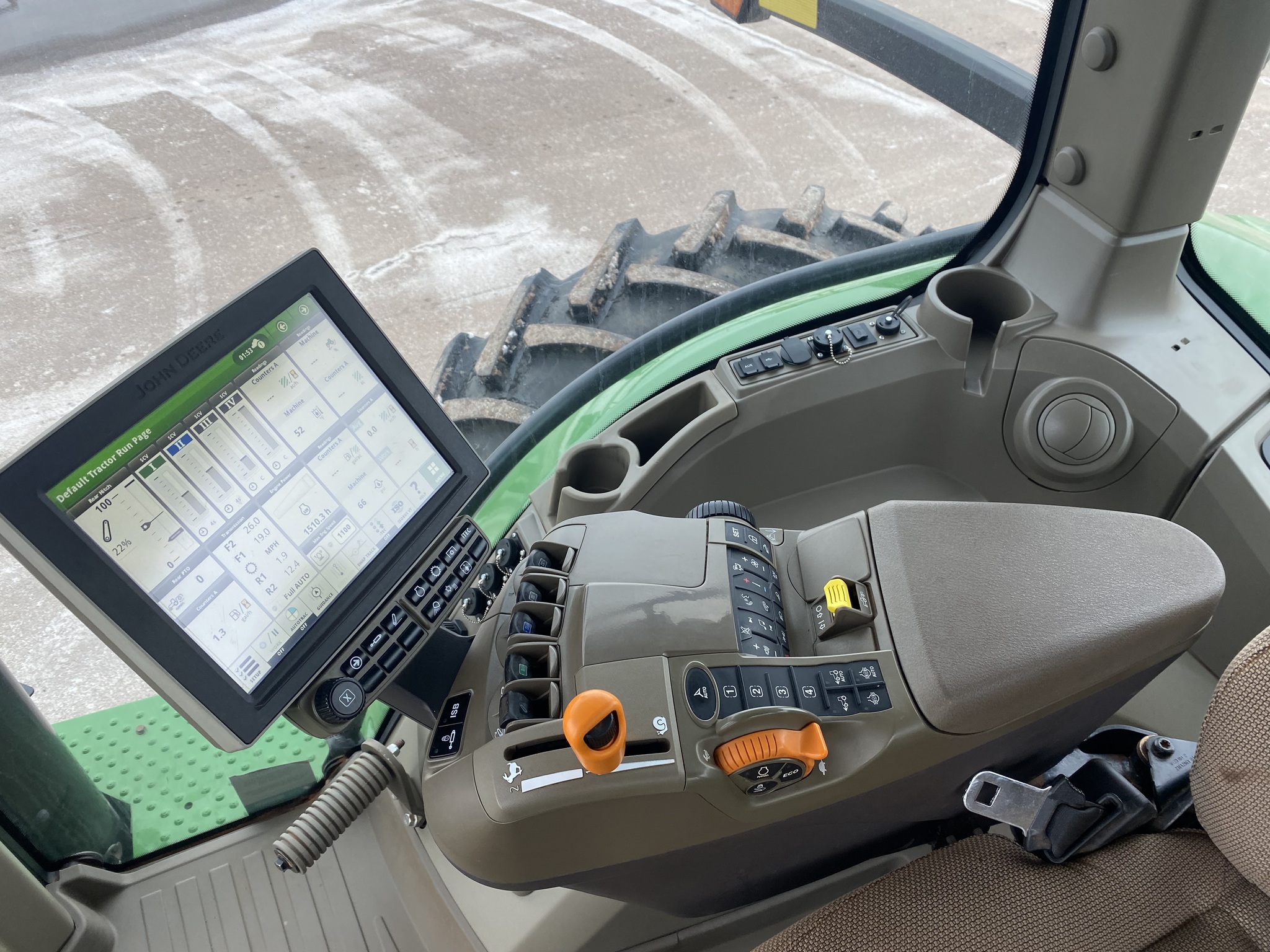 2023 John Deere 7R 210 Image 17